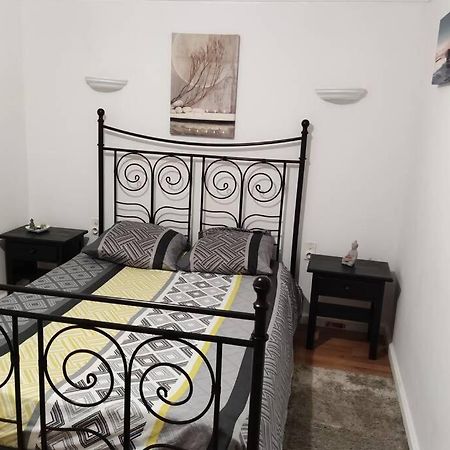 كتشوير Appt En Bas De Villa, Petit Exterieur, 1 Place De Parking المظهر الخارجي الصورة