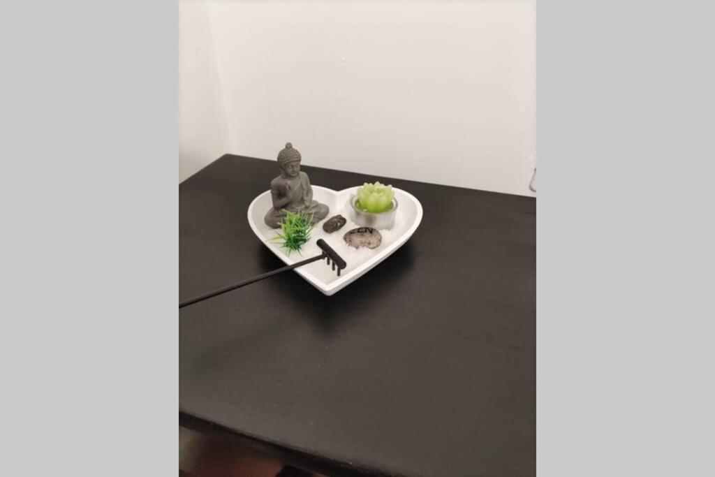كتشوير Appt En Bas De Villa, Petit Exterieur, 1 Place De Parking المظهر الخارجي الصورة